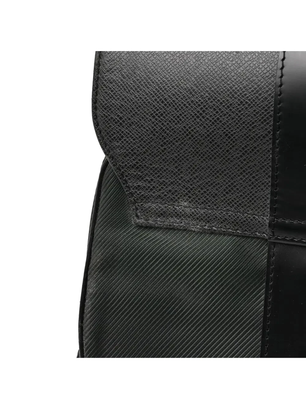Louis Vuitton Taiga Portable Gibeciere #340271L75B